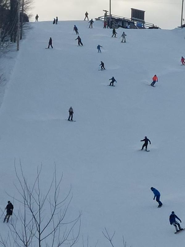 Bromont, montagne d'expériences - Surveillez les Nuits Blanches. Bromont, montagne d'expériences - Surveillez les Nuits Blanches.